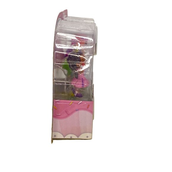 Disney Junior Alice's Wonderland Bakery Friends 6-Piece Figurine Set 3" NEW! - Picture 3 of 14